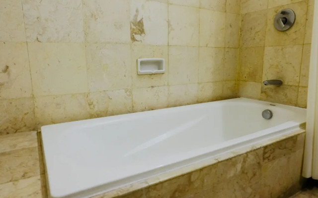Homey 2Br At Braga City Walk Apartment
