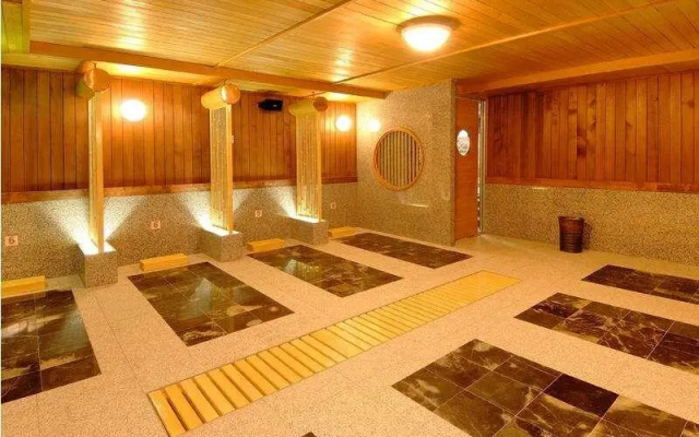 Hakuunkaku