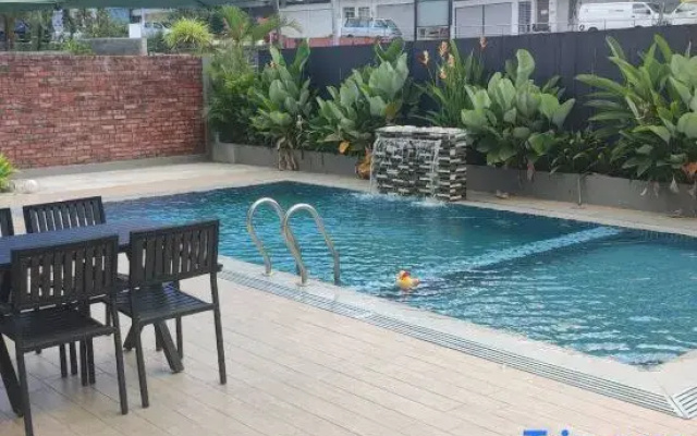 Lodge 16 Private Villa