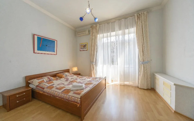 Kiev Accommodation Apartments on Kostiolna st