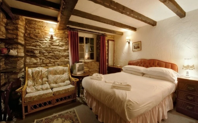 Old Church House Inn