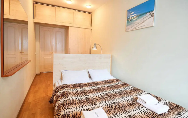 Апартаменты Home-Hotel, ул. Мечникова, 7