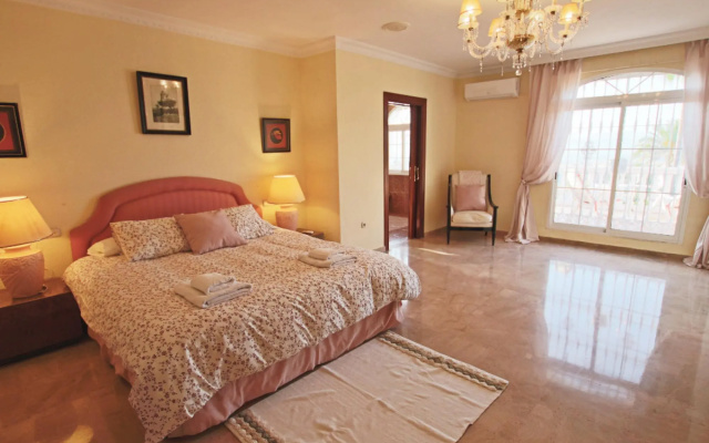TESS Villa Paradise