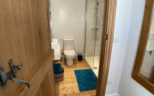 Frizenham Farmhouse B&B
