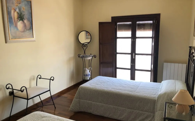 Casas De Tita-Elvira