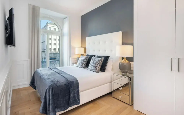 The Boulevard Prime Location & Timeless Luxury