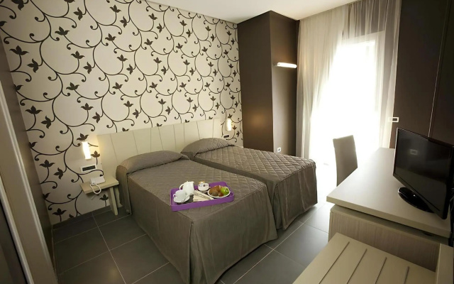 Sunrise Hotel