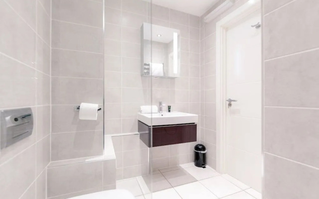 Roomspace Apartments -New Manor House