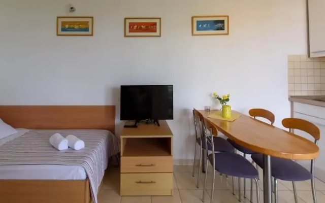 Alluring Apartment in Sukošan near Sea