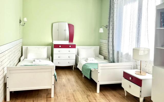 Морской Фасад на улице Вадима Шефнера
