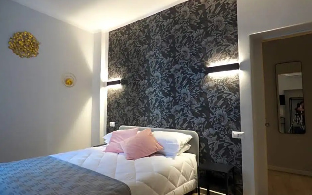 Vite 99 Spanish Steps Room
