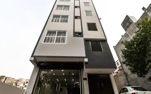 OYO 14722 Diamond Stay