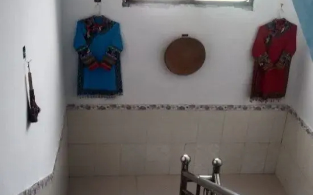 Panzhou Tongxiang Customs Inn