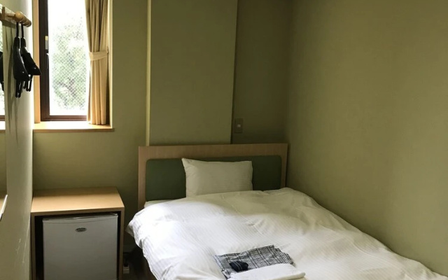 Station Hotel 25