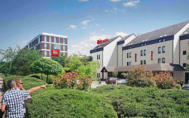 Отель ibis Brussels Erasmus Бельгия, Брюссель - отзывы, цены и фото номеров - забронировать отель ibis Brussels Erasmus онлайн вид на фасад