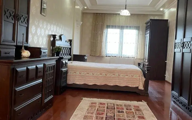 Serene Luxury Villa with Private Pool in Yalova