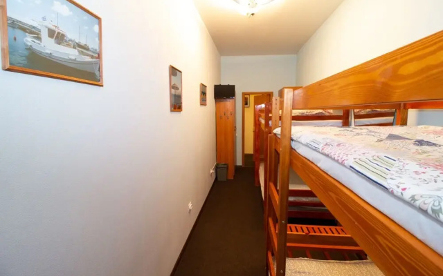 6 Rooms Mini-Hotel - Hostel