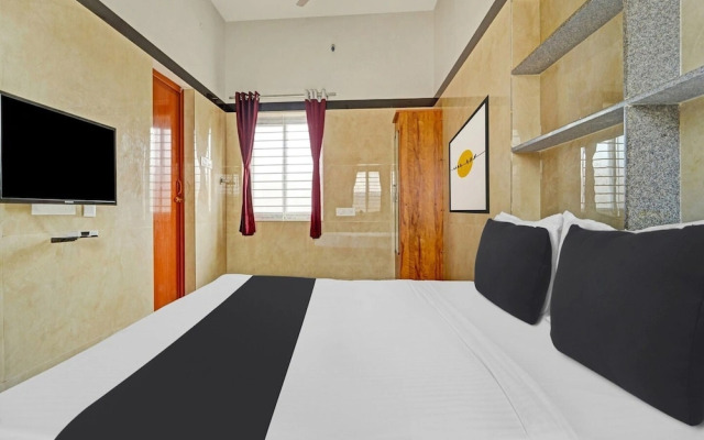 Deluxevrl Residency