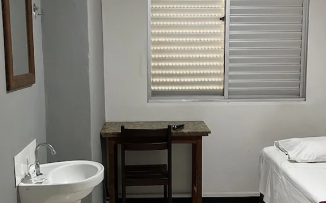 Hotel Economy 888 - Próximo a Praça da Estação e Rodoviária