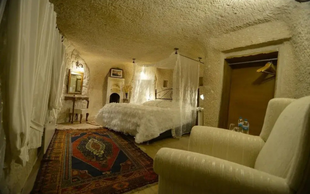 Babayan Evi Cave Hotel