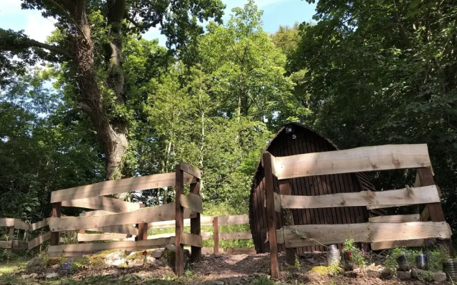 Edinburgh Cabin Camping