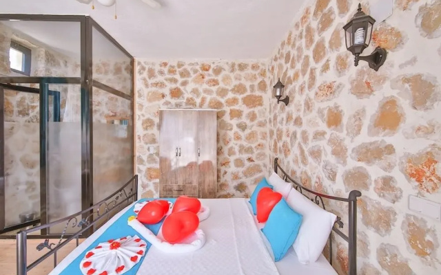 Villa Stone 2
