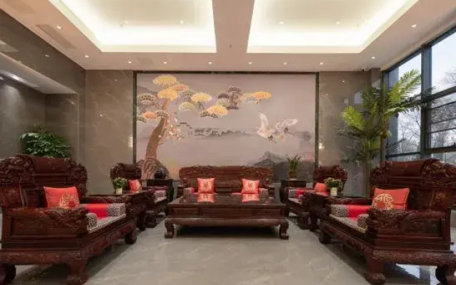Zhongzhou Hotel