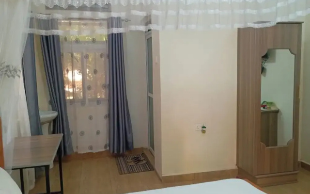 Lolac Hotel