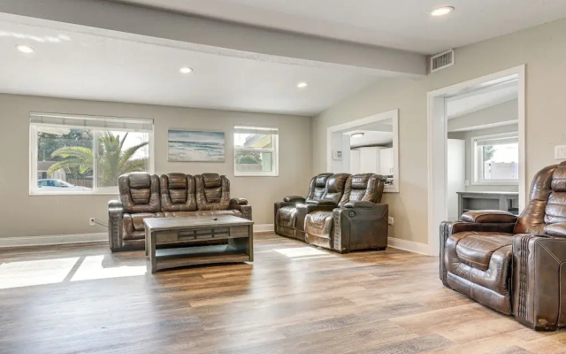 Charming Home w/ Private Pool in Clewiston!