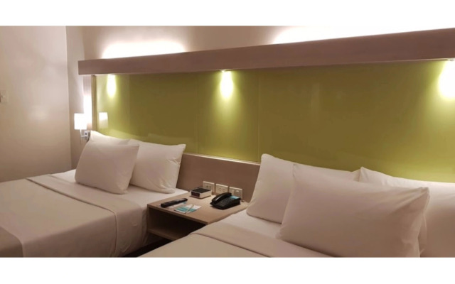 Microtel Inn & Suites by Wyndham San Fernando