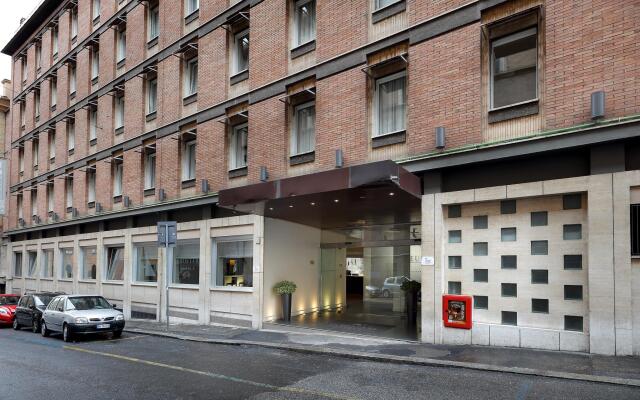 Eurostars Hotel Saint John вид на фасад