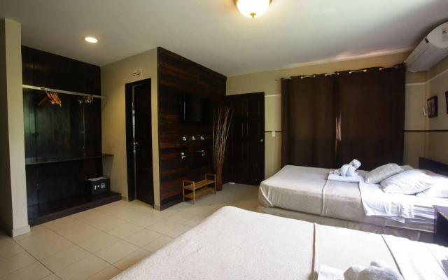 Manglar Lodge