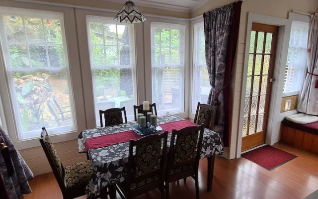 Dovecote House Bed and Breakfast