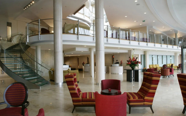 Pillo Hotel & Leisure Club