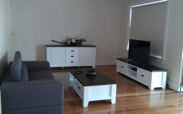 Riverbank Villa Devonport