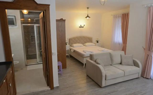Brothers Cesme Hotel