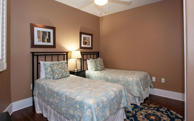 Crd0806 3 Bedroom Condo