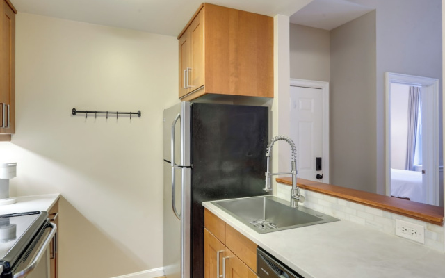 Walkable Condo Near Over-the-rhine & Hard Rock!