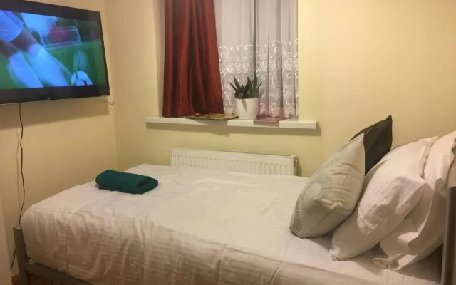 F3 Cosy Single Room (Sandycroft Guest House)