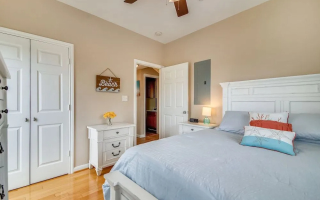 Sunflower Surf by Ryson Vacation Rentals