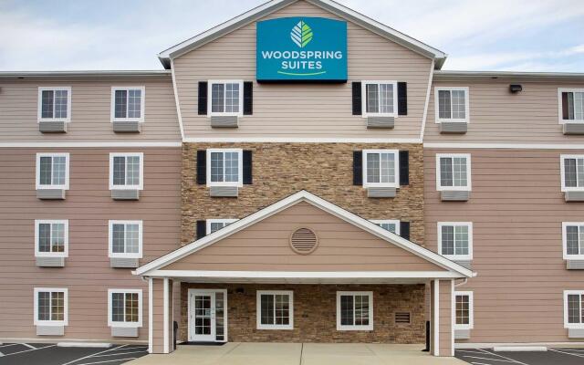 Отель WoodSpring Suites Columbus North I-270 США, Колумбус - отзывы, цены и фото номеров - забронировать отель WoodSpring Suites Columbus North I-270 онлайн вид на фасад