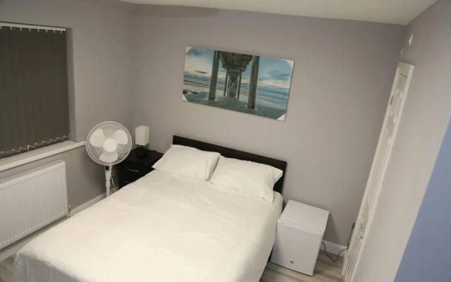 Room in House - A A Guest Room7