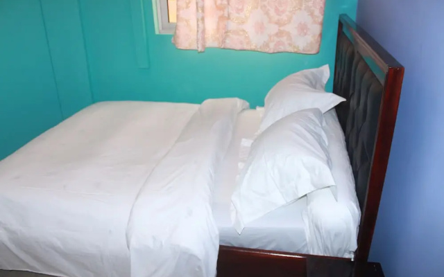 Douala Park Suite
