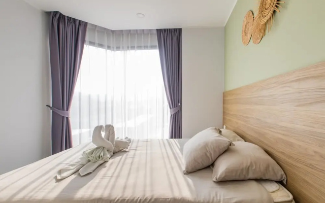 Modern Condo - 1BR & Office T3-528