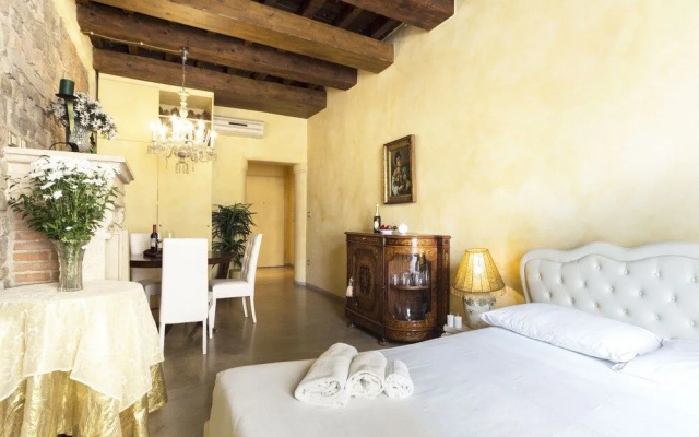 Signoria honeymoon apartment