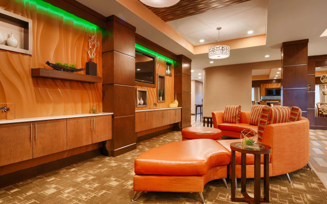 Best Western Plus Flatonia Inn