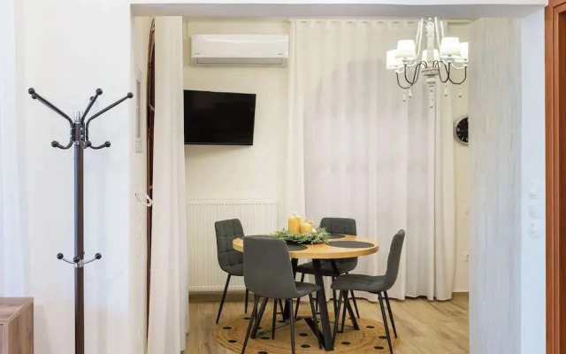Villa Psani Beachfront Escape With Garden