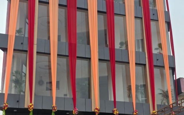 Hotel R R Tripathi
