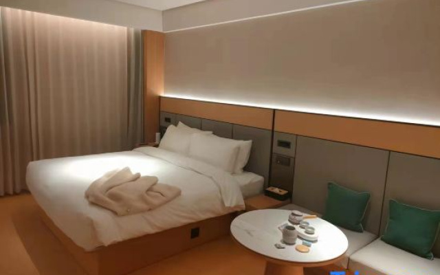 Yunlai Four Seasons H Hotel