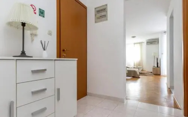 Apartment Maja